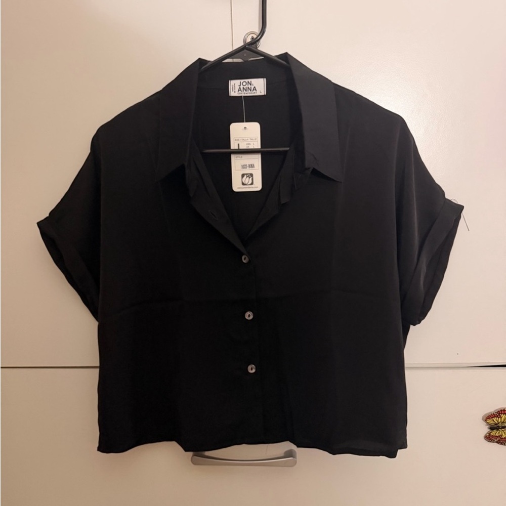 Jon & Anna Black Short-Sleeve Boxy Button Front Top Satin cropped